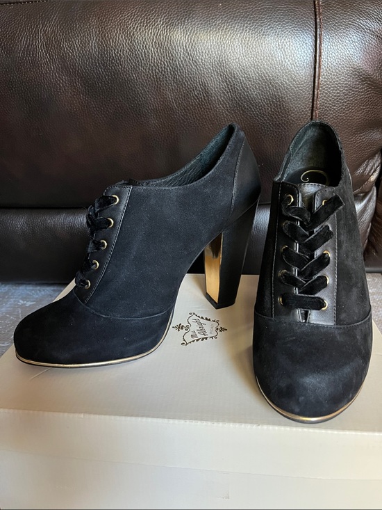 Vogue Shoes - Vogue Footwear "Bootielicious" Stacked Heel Ankle Boots / Booties
